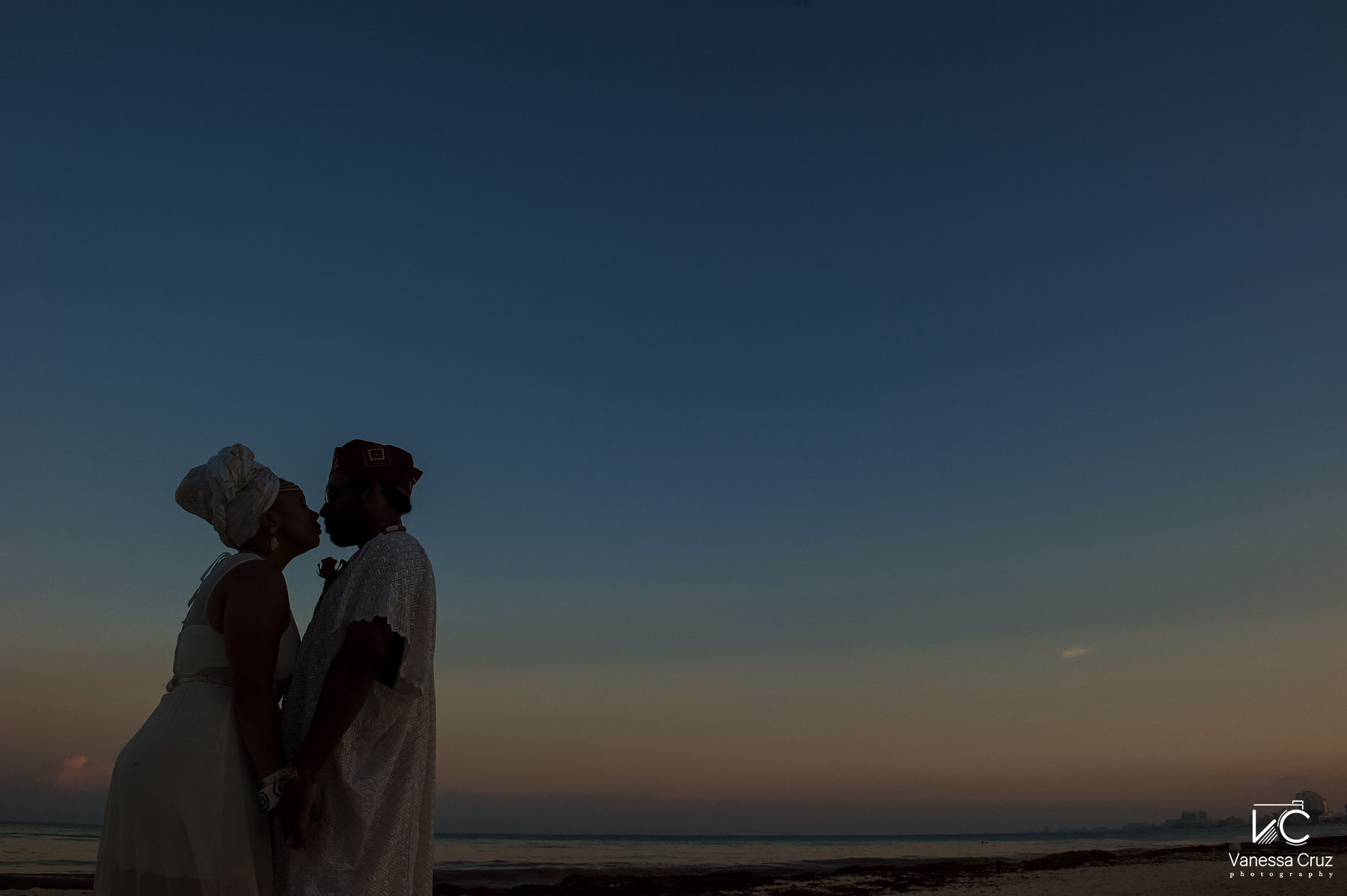 Bride and Groom silhouette Destination Wedding Cancun Mexico
