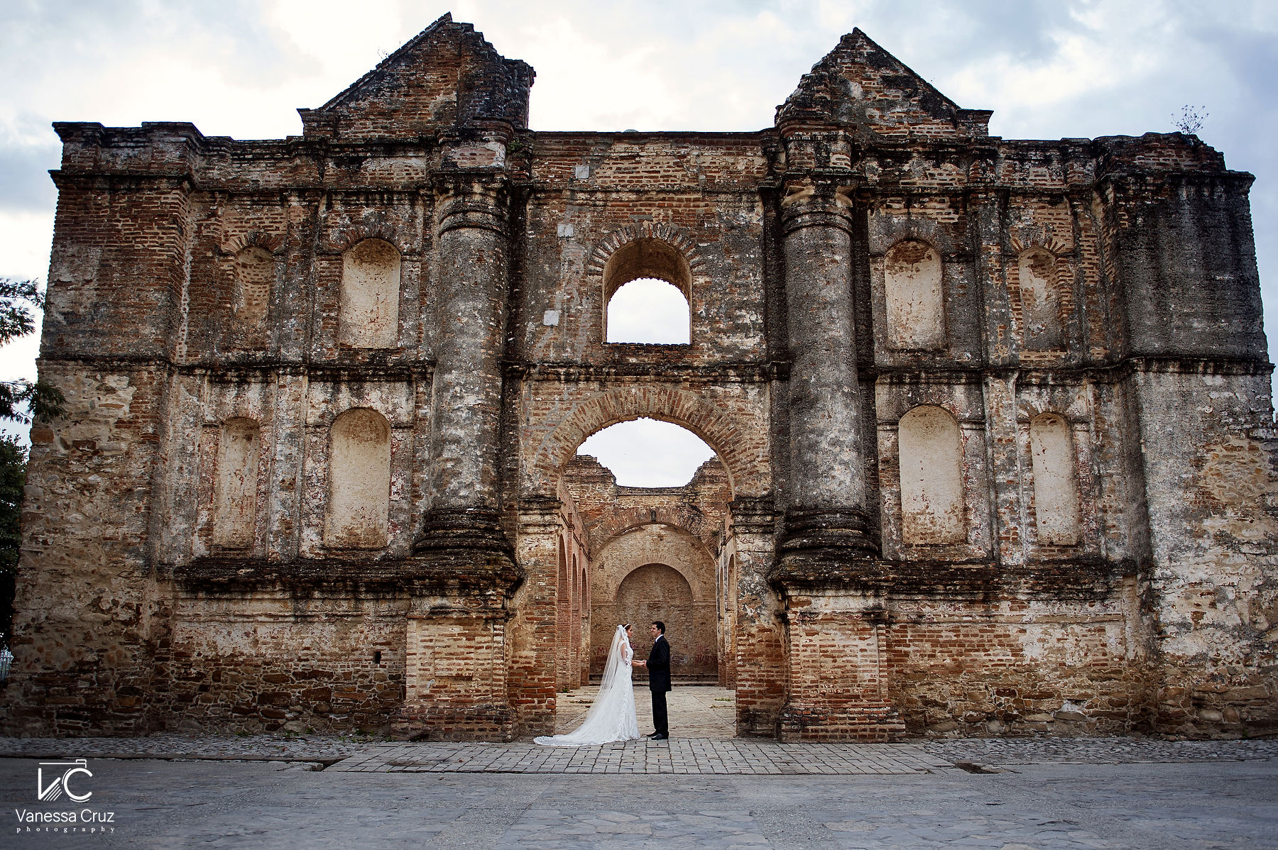 Bride and Groom Wedding Portrait Chiapa de Corzo Chiapas, Mexico