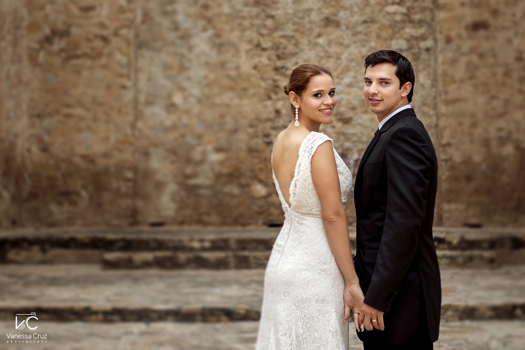 Beautiful bride and Groom Wedding Portrait Chiapa de Corzo Chiapas, Mexico