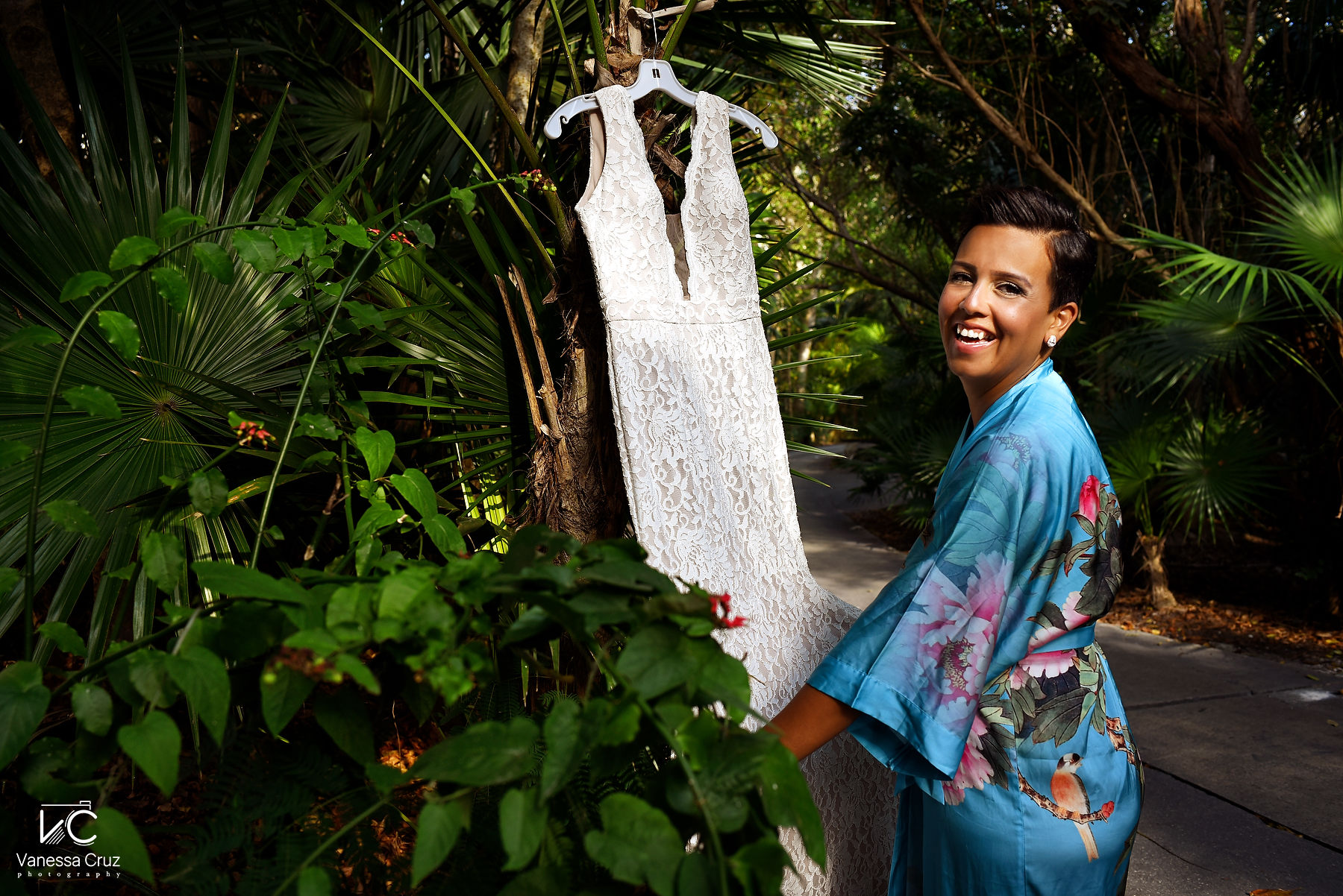 Bride and wedding  dress Vidanta Mayan Palace Riviera Maya Mexico